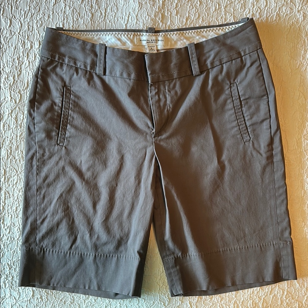 Banana Republic Bermuda Shorts Classic Cotton Twill